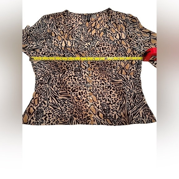 H&M Women’s Leopard Long Sleeve Blouse Size 8 - Picture 7 of 12
